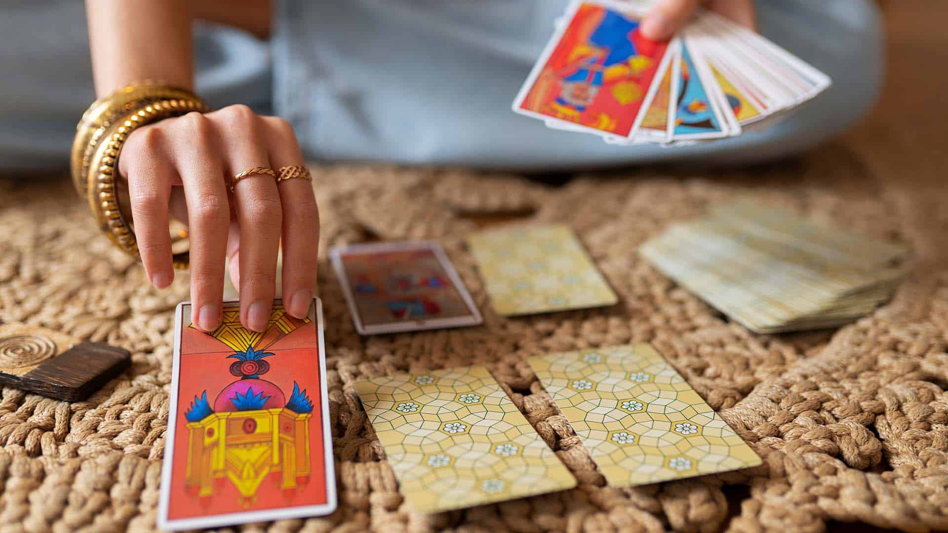 تعبیر و تفسیر تمساح در فال قهوه