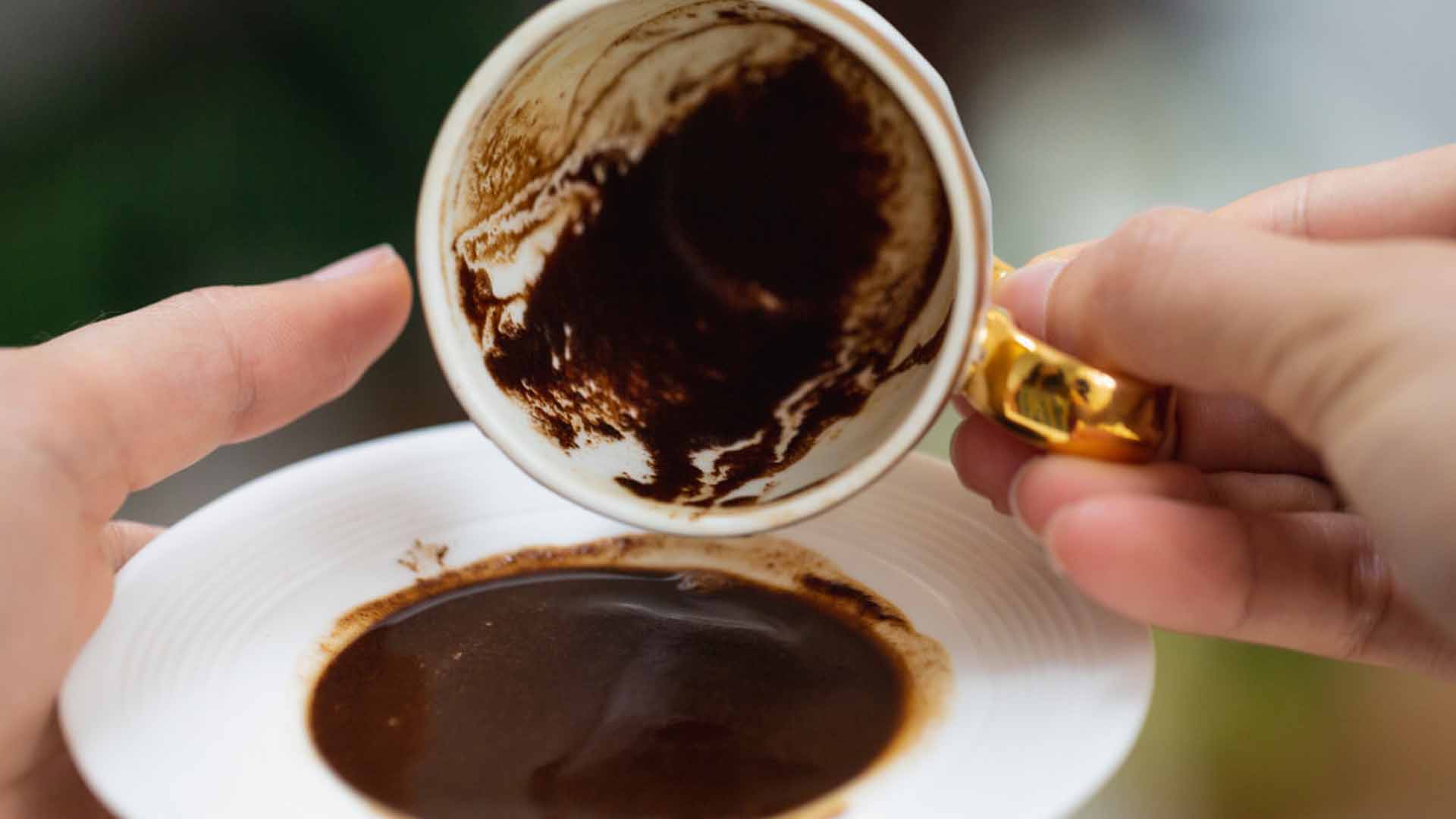 تفسیر نشانهها در قهوهخوانی برای مسائل مالی