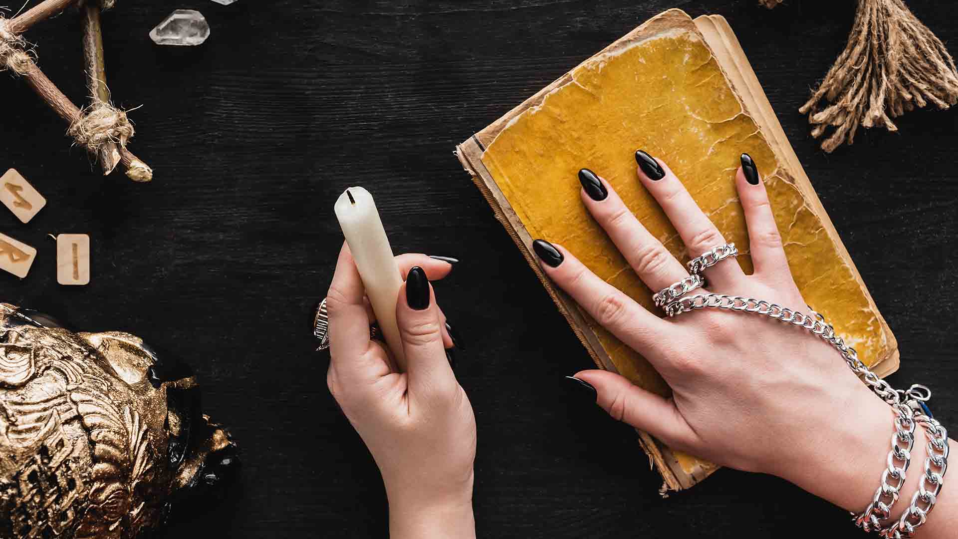 تفسیر نمادهای آب و هوا در فال قهوه