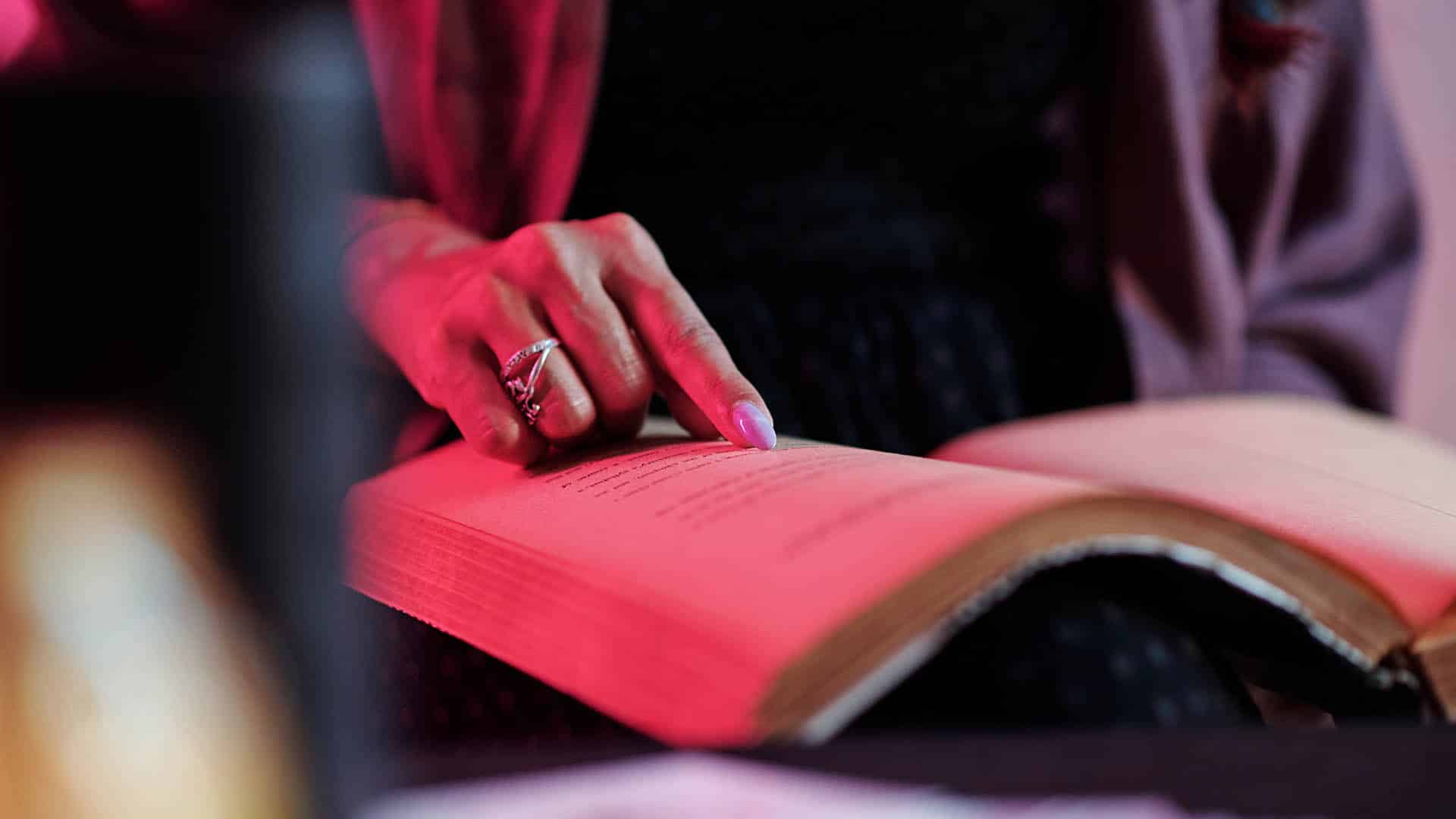 تفسیر نمادهای آب و هوا در فال قهوه